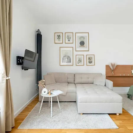 Апартаменти Stylish Near The Old Market Square In By Renters Познань