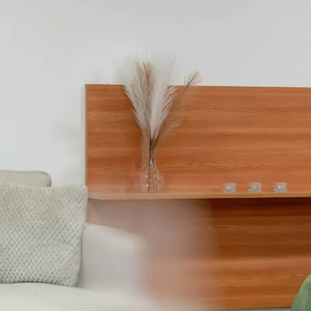 Stylish Near The Old Market Square In By Renters Апартаменти *