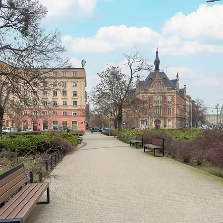 Apartamento Stylish Near The Old Market Square In By Renters *