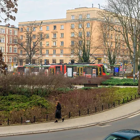 Stylish Near The Old Market Square In By Renters Апартаменти Познань