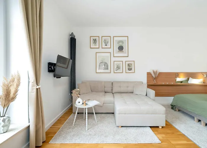 Apartment Stylish Near The Old Market Square In By Renters Poznan